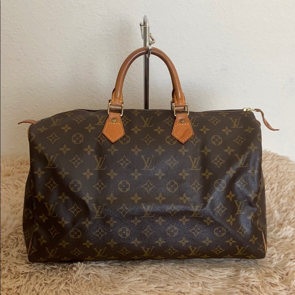 Auth Louis Vuitton Monogram Speedy 40